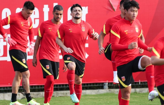 罗马下轮比赛对手难缠,球队备战紧张 罗马下轮比赛对手难缠,球队备战紧张