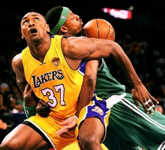 豪门对决！滚球预测上演世纪大战