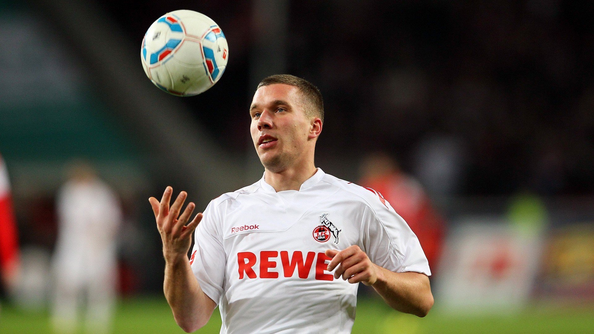 开云官网-姆巴佩爆发VS牙买加崛起，足球世界的超级个体与系统力量之争